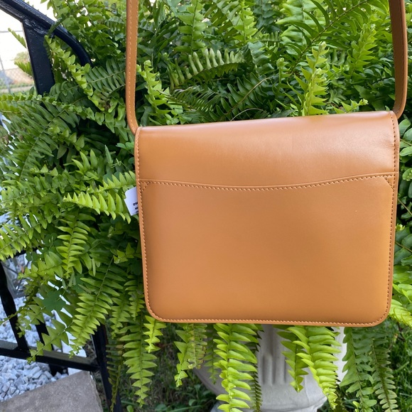 Chloé
Kattie Leather Shoulder Bag - Picture 13 of 16